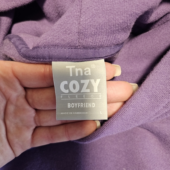 TNA Cozy Fleece Boyfriend Sweatshirt - Picture 2 of 4